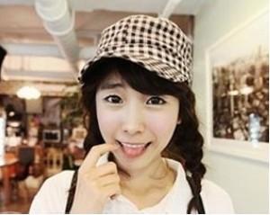 時(shí)尚發(fā)型與帽子的搭配技巧 時(shí)尚發(fā)型與帽子的搭配技巧