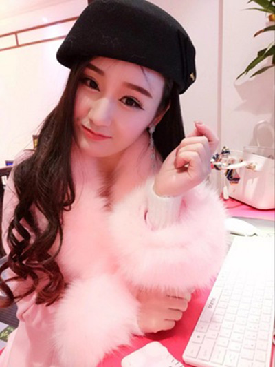 受不了，你的帽子太丑啦！